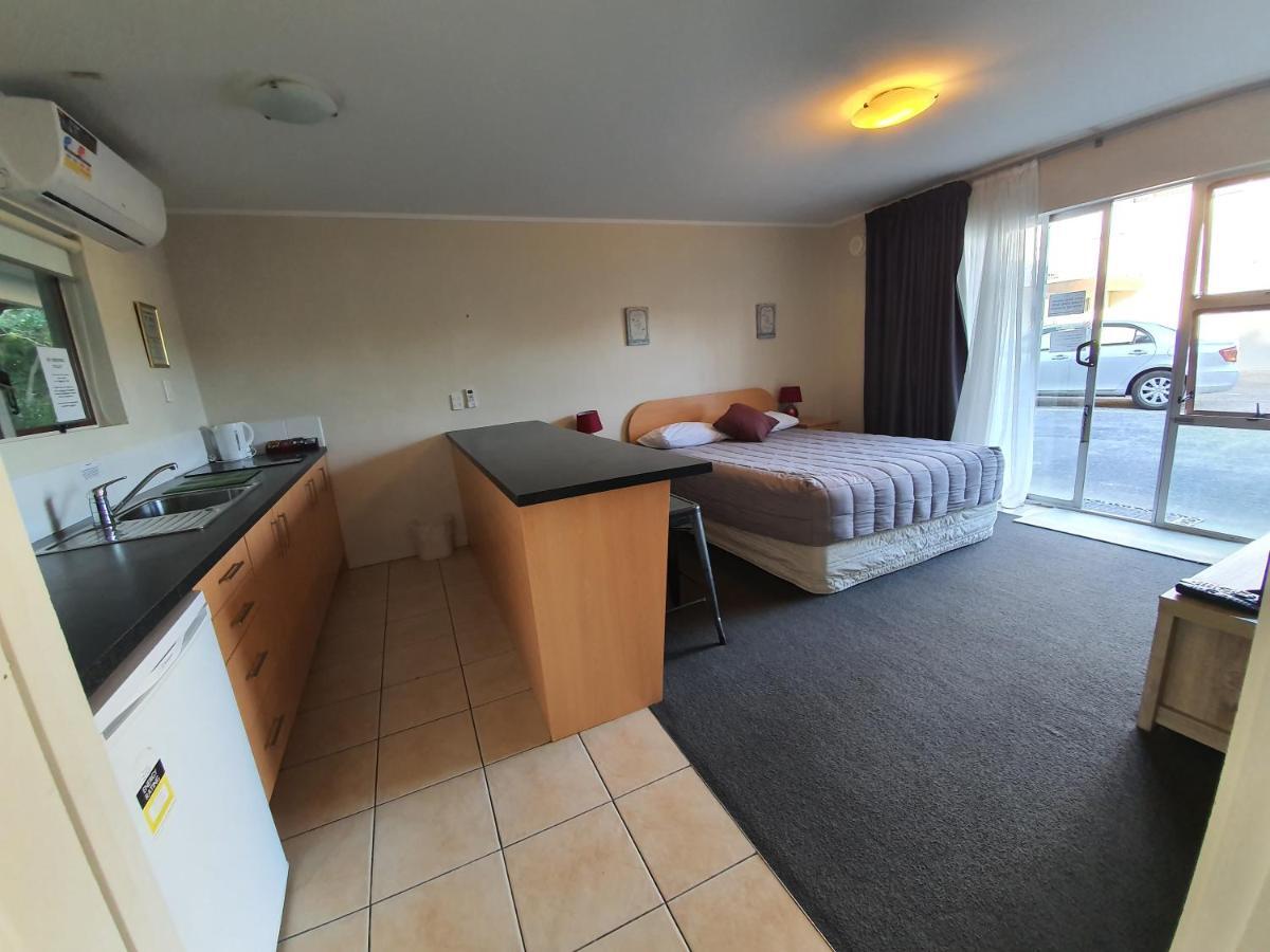 Ocean Inn Motel Auckland Exterior photo
